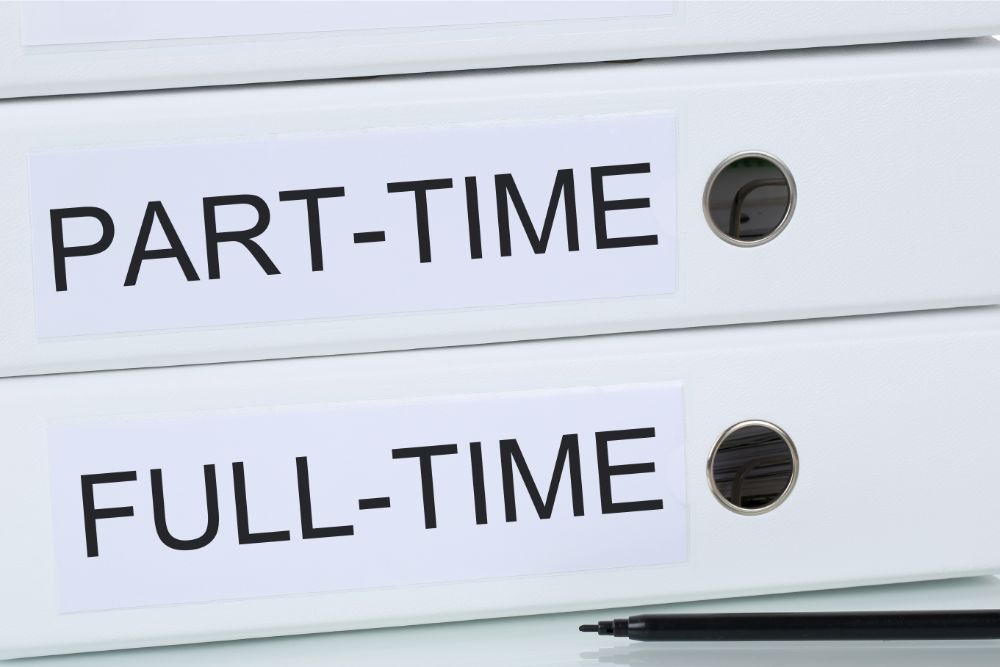 Part Time vs. Full Time in California – What Are the Differences?